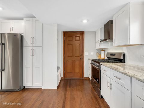 Tiny photo for 564 E Bryn Mawr Avenue, Roselle, IL 60172 (MLS # 12582520)
