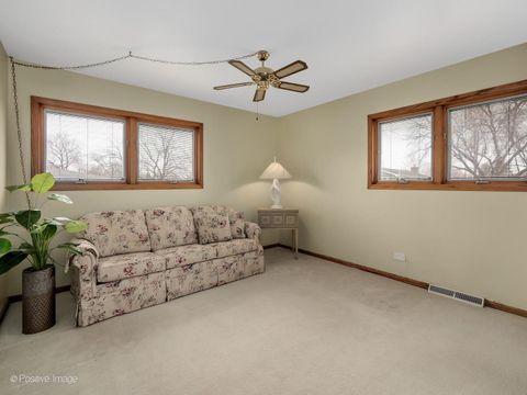Tiny photo for 564 E Bryn Mawr Avenue, Roselle, IL 60172 (MLS # 12582520)