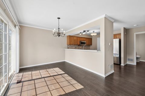 Tiny photo for 2707 Cobblestone Drive #END, Crystal Lake, IL 60012 (MLS # 12591811)