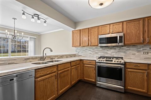 Tiny photo for 2707 Cobblestone Drive #END, Crystal Lake, IL 60012 (MLS # 12591811)