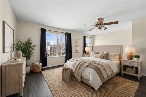 Tiny photo for 2707 Cobblestone Drive #END, Crystal Lake, IL 60012 (MLS # 12591811)