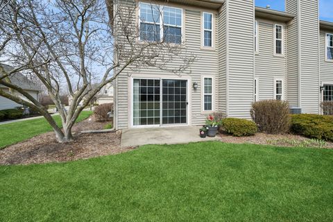 Tiny photo for 2707 Cobblestone Drive #END, Crystal Lake, IL 60012 (MLS # 12591811)