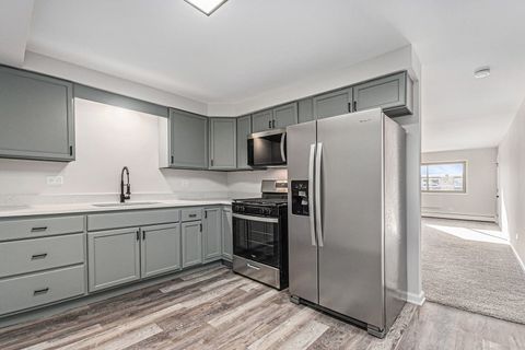 Tiny photo for 1320B Lore Lane #208, Lombard, IL 60148 (MLS # 12553547)