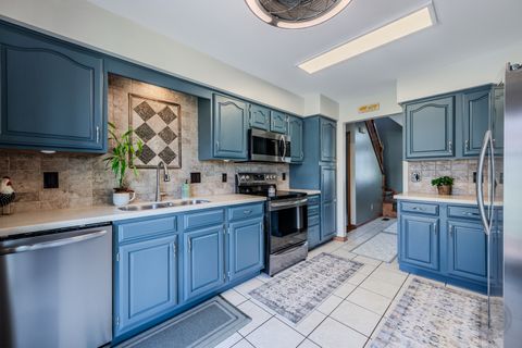 Tiny photo for 3080 Compton Road, Aurora, IL 60504 (MLS # 12591182)