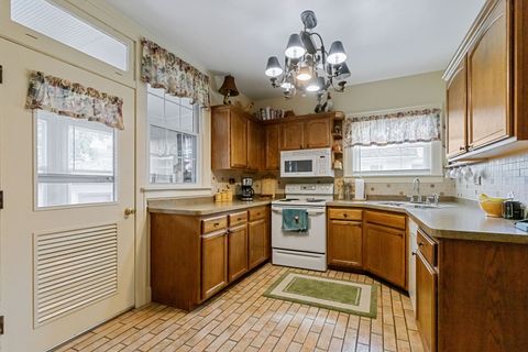 Tiny photo for 1361 Elizabeth Street, Crete, IL 60417 (MLS # 12487408)