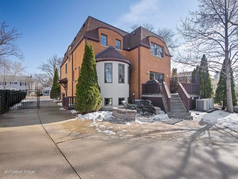 Tiny photo for 424 S Edgewood Avenue, La Grange, IL 60525 (MLS # 12558720)