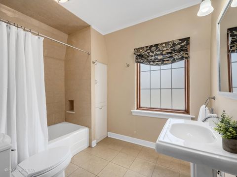 Tiny photo for 424 S Edgewood Avenue, La Grange, IL 60525 (MLS # 12558720)