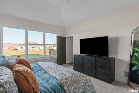 Tiny photo for 5167 LAKESIDE Court, Bettendorf, IA 52722 (MLS # QC4269311)