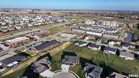 Tiny photo for 5167 LAKESIDE Court, Bettendorf, IA 52722 (MLS # QC4269311)