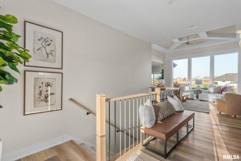 Tiny photo for 5167 Lakeside Court, Bettendorf, IA 52722 (MLS # QC4269311)