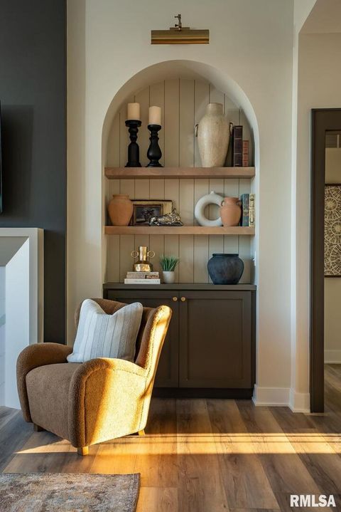 Tiny photo for 5167 LAKESIDE Court, Bettendorf, IA 52722 (MLS # QC4269311)