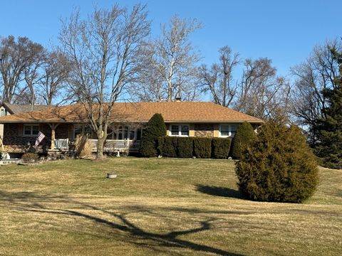 Photo of 8206 W Woodvale Road, Frankfort, IL 60423 (MLS # 12587749)