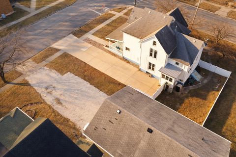 Tiny photo for 128 W Mulberry Street, Watseka, IL 60970 (MLS # 12552254)