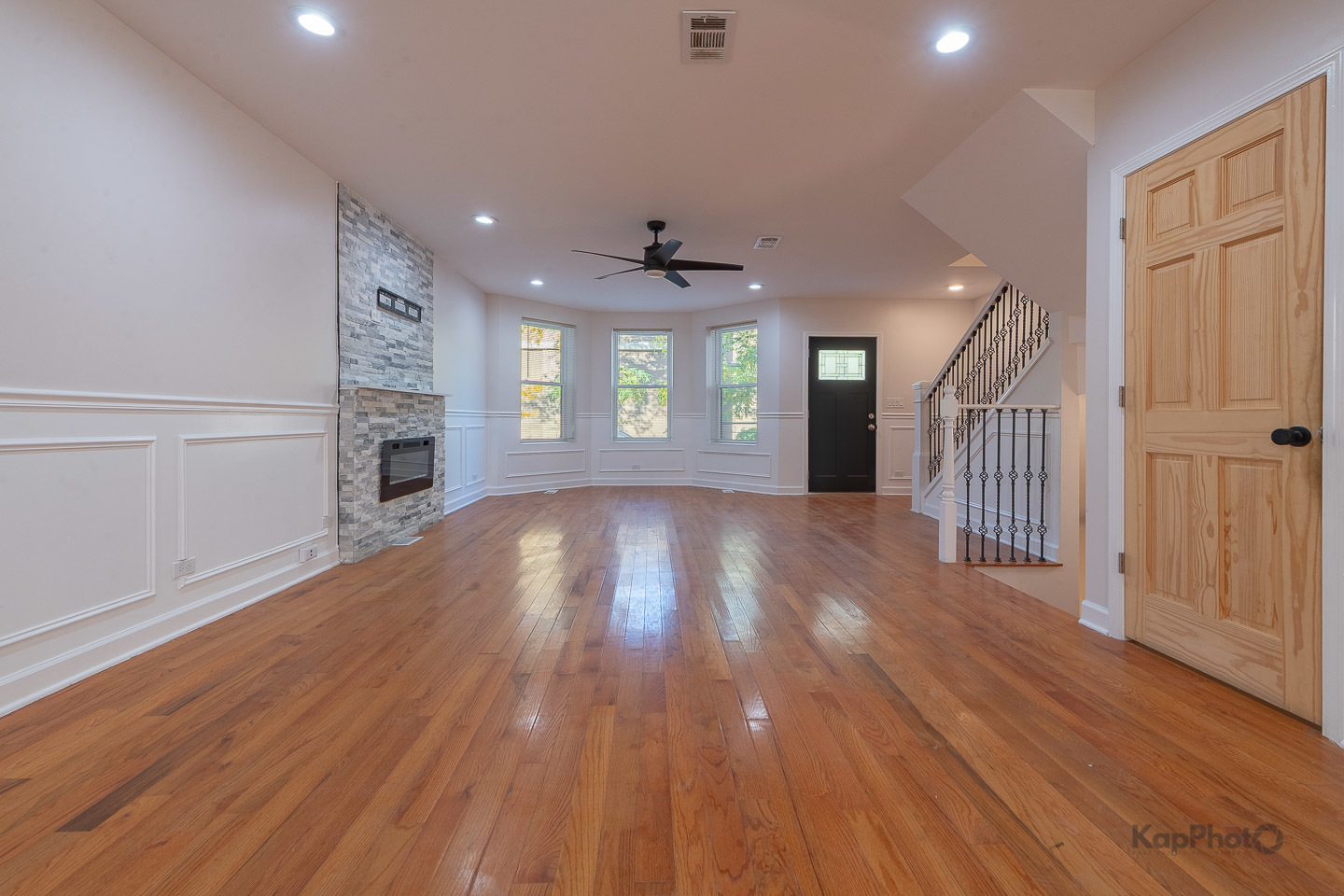 527 N Ridgeway Avenue