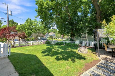 Tiny photo for 301 N 4th Street, Geneva, IL 60134 (MLS # 12718488)