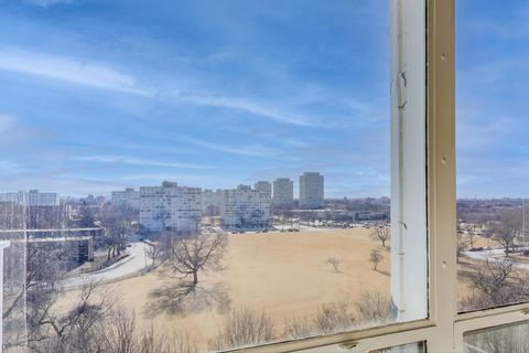 Tiny photo for 601 E 32nd Street #907, Chicago, IL 60616 (MLS # 12398274)