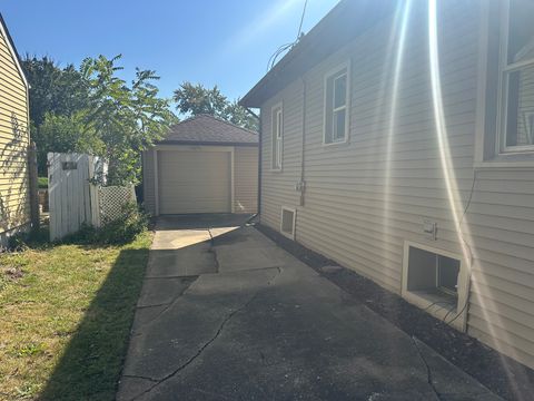 Tiny photo for 23 S Worth Avenue, Elgin, IL 60123 (MLS # 12474008)