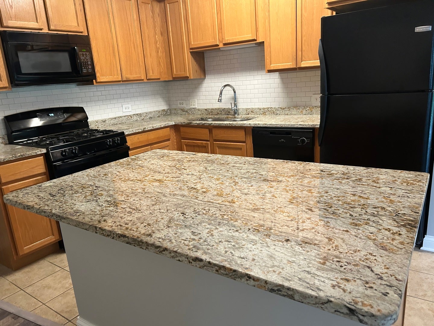 3420 N Old Arlington Heights Road 208
