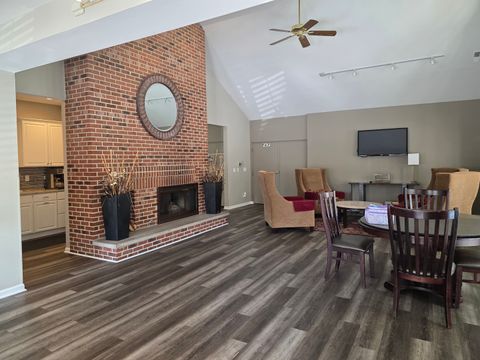 Tiny photo for 1949 N Charter Point Drive #1949, Arlington Heights, IL 60004 (MLS # 12464179)