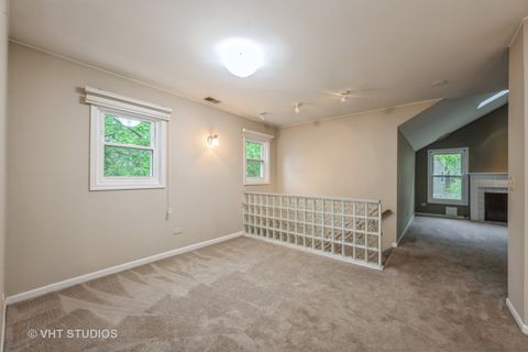 Tiny photo for 1949 N Charter Point Drive #1949, Arlington Heights, IL 60004 (MLS # 12464179)