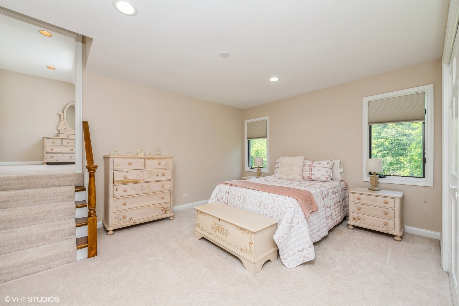 Spring Grove, Illinois 60081, United States, 4 Bedrooms Bedrooms, ,4 BathroomsBathrooms,Residential,Active,220968