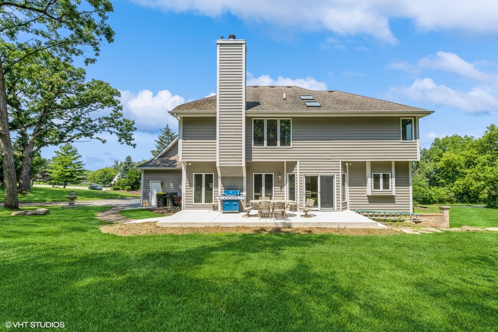 Spring Grove, Illinois 60081, United States, 4 Bedrooms Bedrooms, ,4 BathroomsBathrooms,Residential,Active,220968