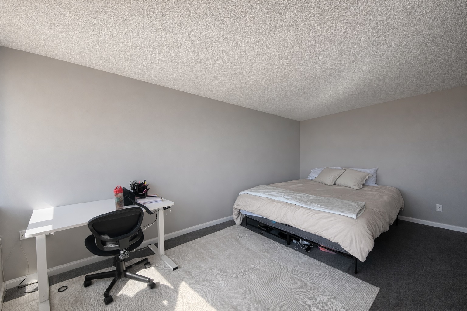 5320 N Sheridan Road 910