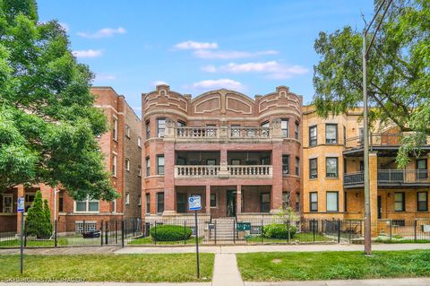 Photo of 5743 S Michigan Avenue #1S, Chicago, IL 60637 (MLS # 12596529)