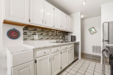 Tiny photo for 1833 Four Lakes Avenue #2A, Lisle, IL 60532 (MLS # 12489136)