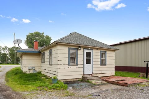 Tiny photo for 5460 B W State Route 17, Kankakee, IL 60901 (MLS # 12389045)