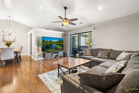 Tiny photo for 1631 W Partridge Court #8, Arlington Heights, IL 60004 (MLS # 12510665)