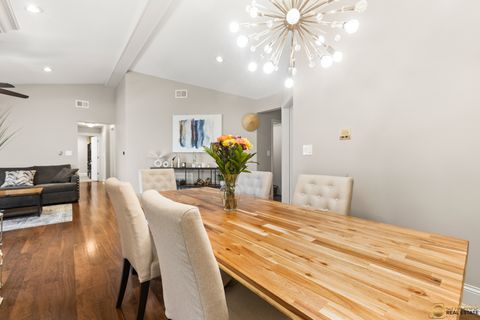 Tiny photo for 1631 W Partridge Court #8, Arlington Heights, IL 60004 (MLS # 12510665)