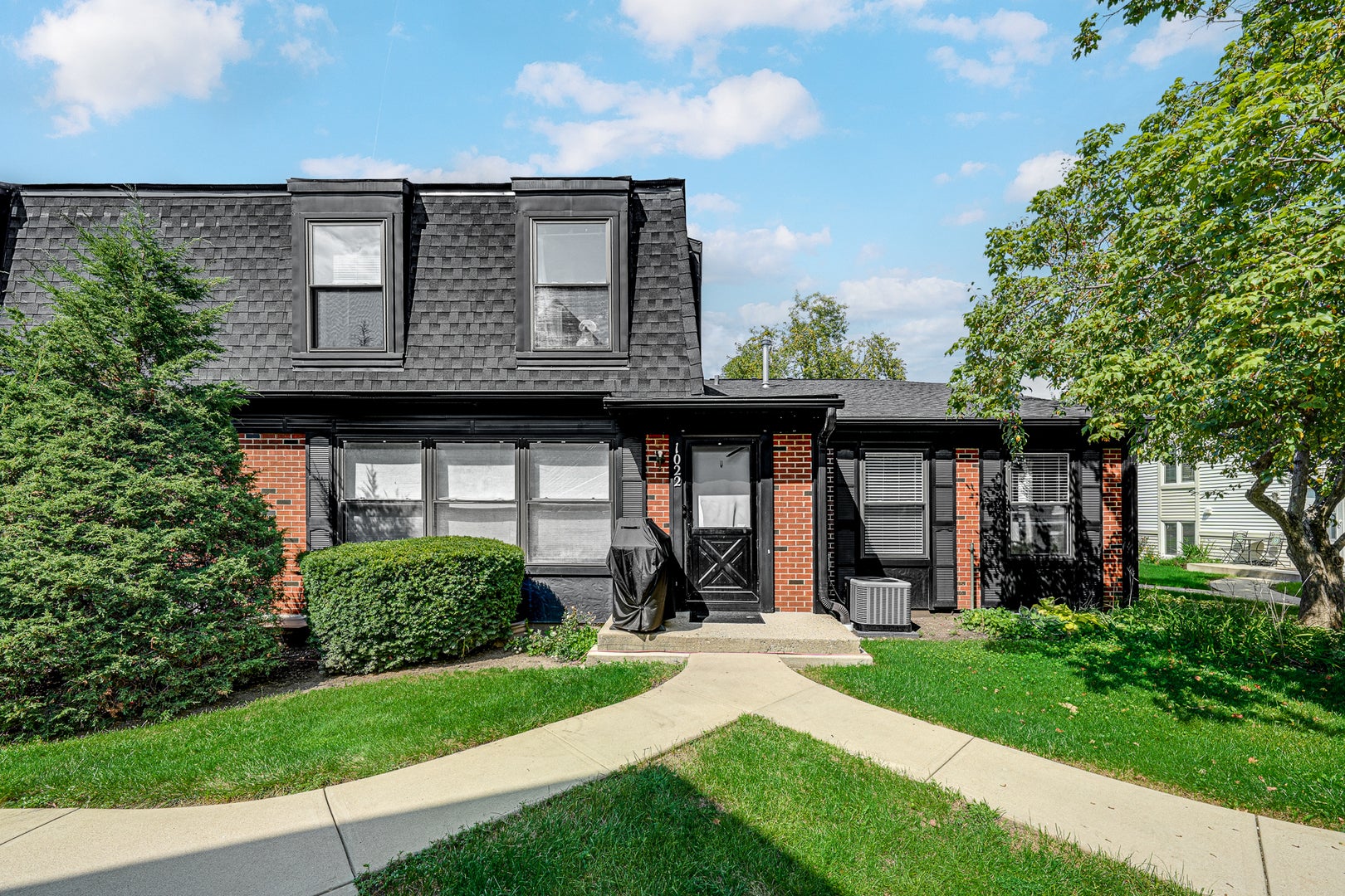 1022 Inverrary Lane
