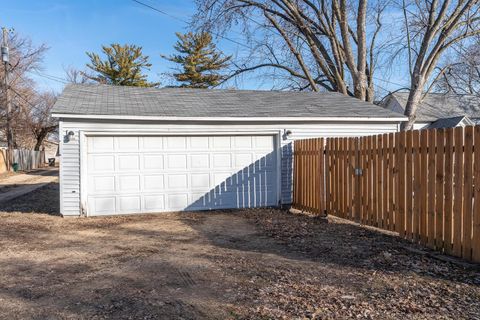 Tiny photo for 1708 Pershing Boulevard, Clinton, IA 52732 (MLS # 100000664)