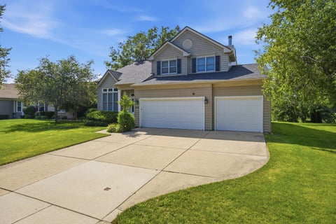 Tiny photo for 2560 Westminster Lane, Aurora, IL 60506 (MLS # 12671075)