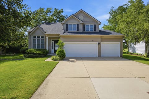 Tiny photo for 2560 Westminster Lane, Aurora, IL 60506 (MLS # 12671075)
