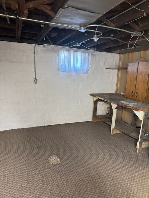 Tiny photo for 2223 W Lombard Street, Davenport, IA 52804 (MLS # 12540372)