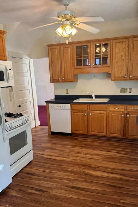 Tiny photo for 2223 W Lombard Street, Davenport, IA 52804 (MLS # 12540372)