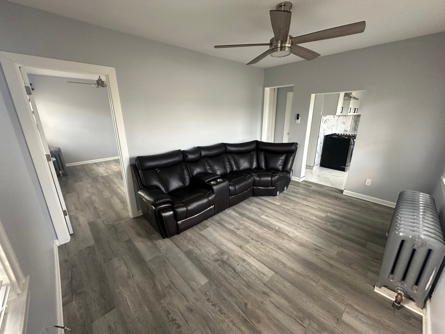 6 S Monterey Avenue E