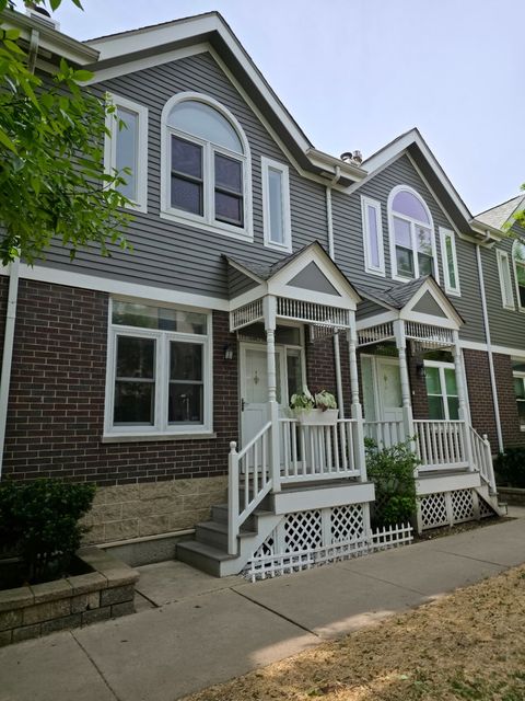 Photo of 1139 W Roscoe Street, Chicago, IL 60657 (MLS # 12640503)