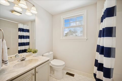 Tiny photo for 898 Bridlegate Lane, Northfield, IL 60093 (MLS # 12557194)