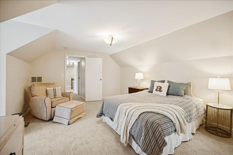 Tiny photo for 898 Bridlegate Lane, Northfield, IL 60093 (MLS # 12557194)