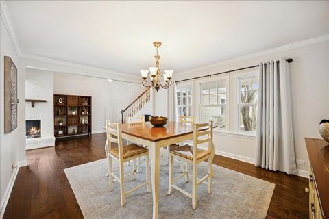 Tiny photo for 898 Bridlegate Lane, Northfield, IL 60093 (MLS # 12557194)