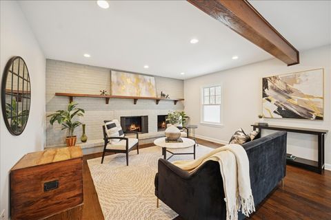 Tiny photo for 898 Bridlegate Lane, Northfield, IL 60093 (MLS # 12557194)