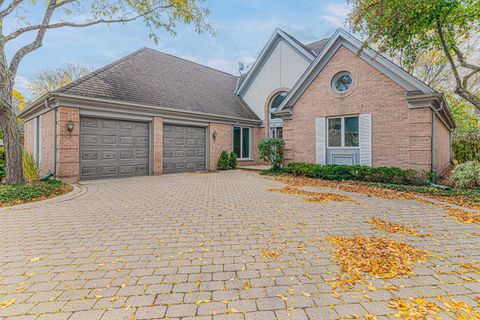 Photo of 513 Rivershire Place, Lincolnshire, IL 60069 (MLS # 12507776)