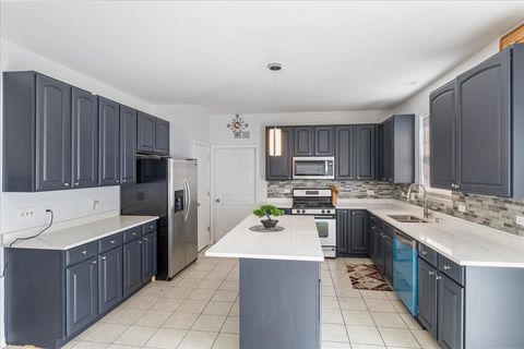 Tiny photo for 4 Claridge Court, Bolingbrook, IL 60440 (MLS # 12440283)