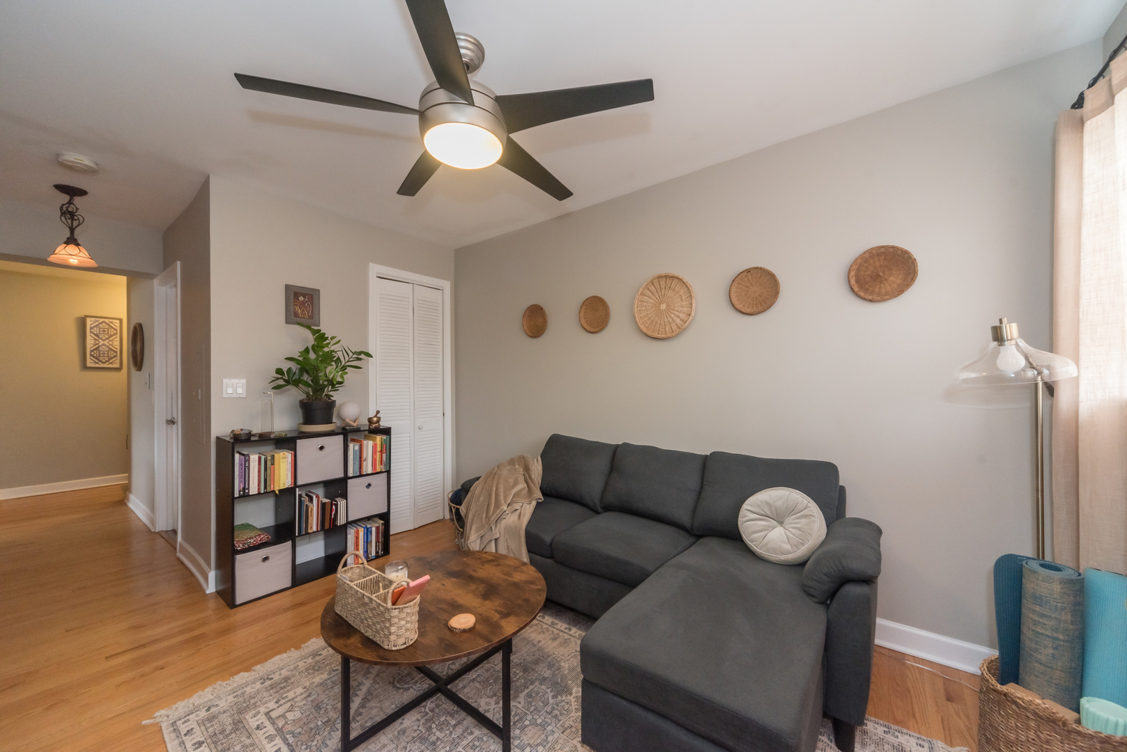 2636 W Foster Avenue 204