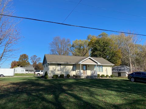 Tiny photo for 406 E Mason Street, Easton, IL 62633 (MLS # 12208389)