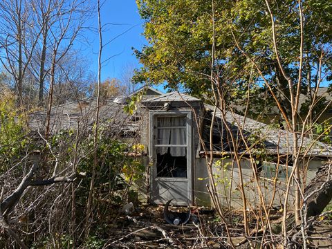 Tiny photo for 406 E Mason Street, Easton, IL 62633 (MLS # 12208389)