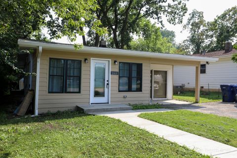 Photo of 2413 20th Street, North Chicago, IL 60064 (MLS # 12436288)